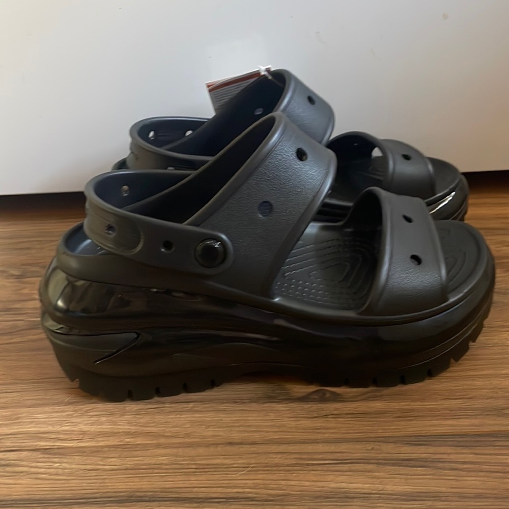 MEGA CRUSH CROC 8